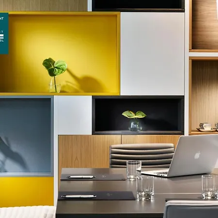Aparthotel The One Milano & 4*