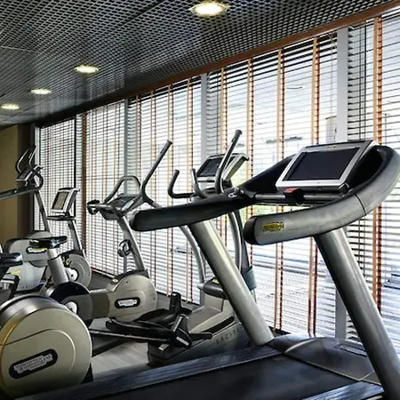 Aparthotel The One Milano & 4*