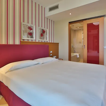 The One Milano & Aparthotel 4*