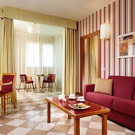Aparthotel The One Milano & 4*