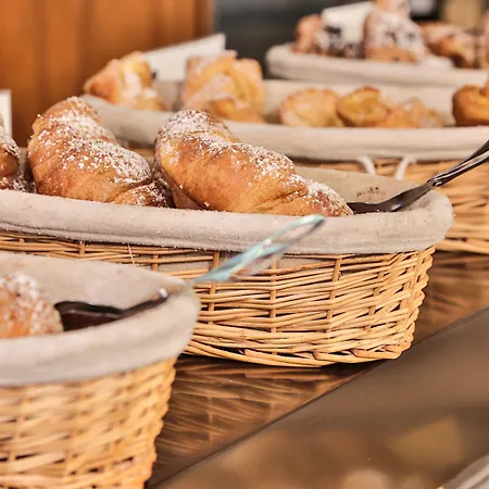 Hotel apartamentowy The One Milano &