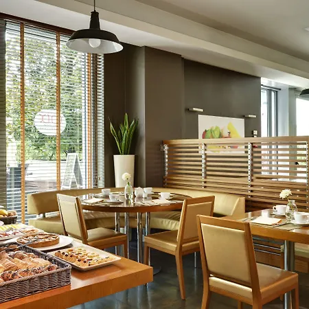 Hotel apartamentowy The One Milano & 4*