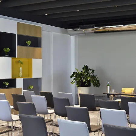 Hotel apartamentowy The One Milano & 4*