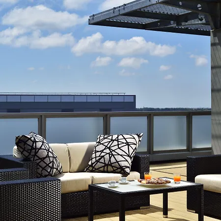 The One Milano & 4* San Donato Milanese