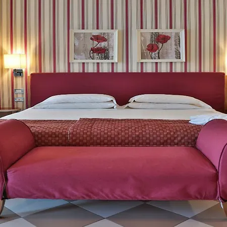 The One Milano & Aparthotel 4*
