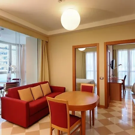 Aparthotel The One Milano & 4*