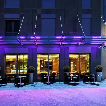 The One Milano & Aparthotel 4*