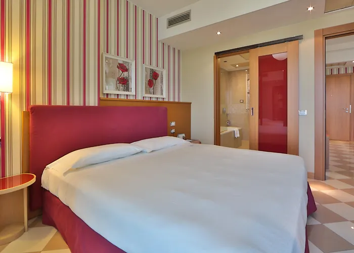 The One Milano & Aparthotel 4*