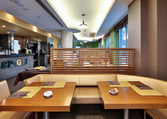 The One Milano & Aparthotel 4*