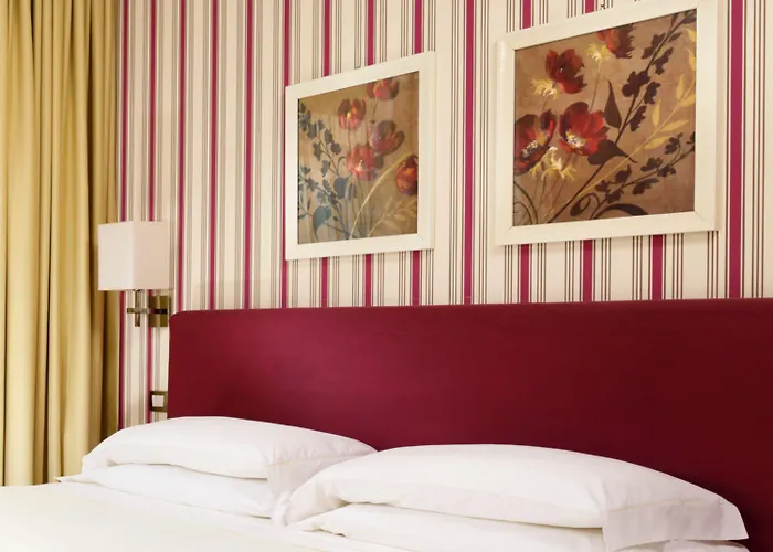 Aparthotel The One Milano & 4*